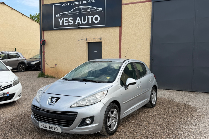 PEUGEOT 207